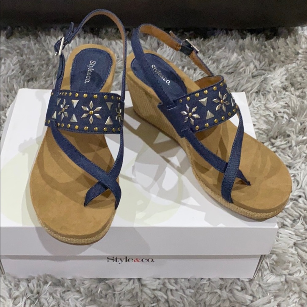 Women wedges